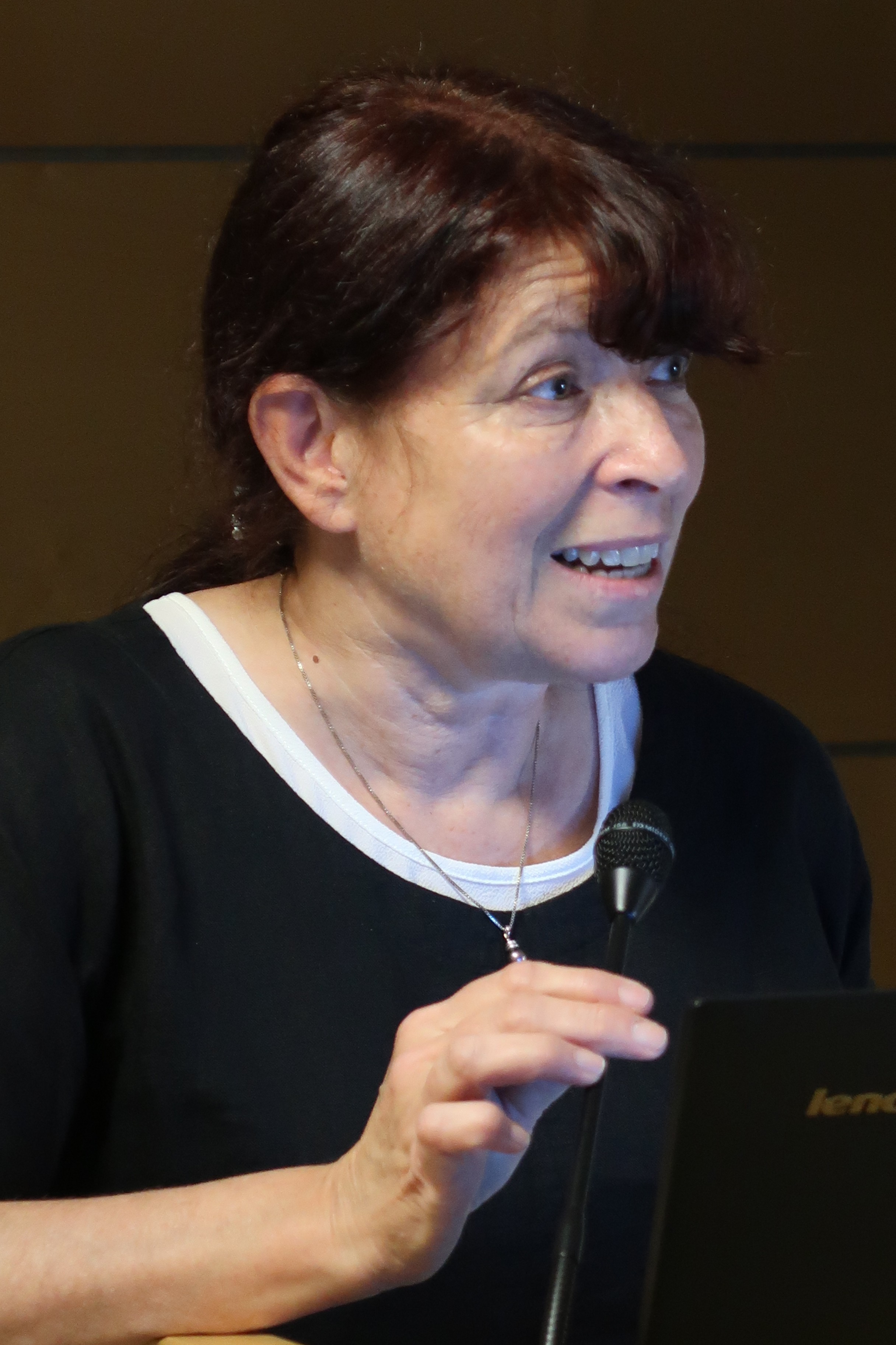 Vesna Kerstin Petrič, MZ