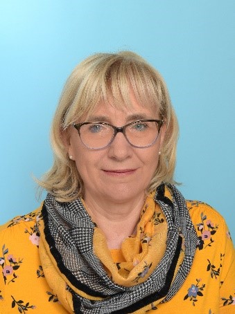 dr. Ada Hočevar