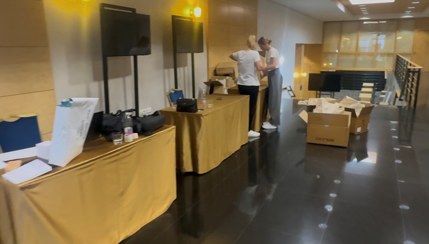 Priprava stojnice projekta SI-SUD na dogodku