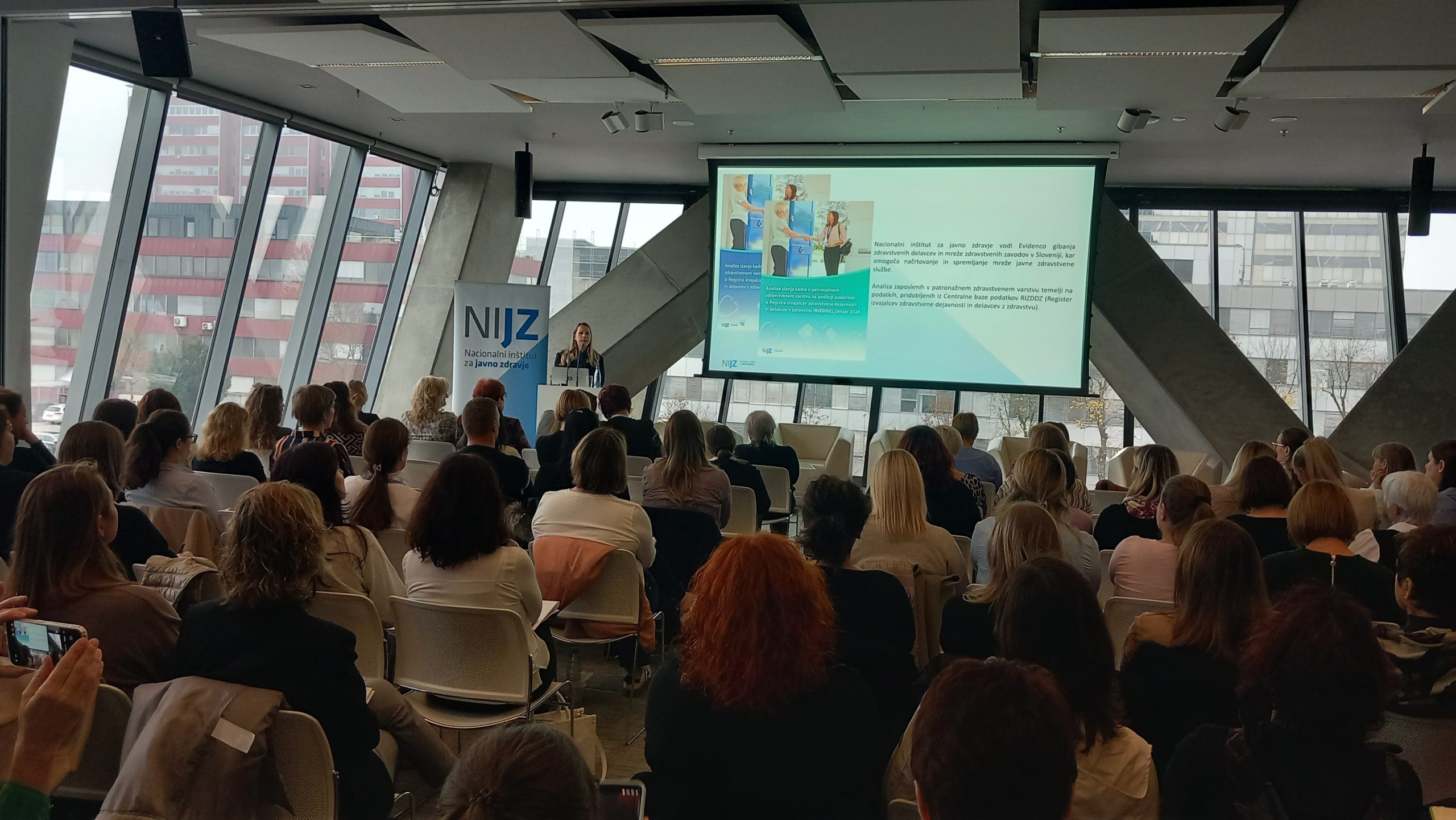 Analiza stanja kadra in vpliv širitve timov v patronažnem varstvu, Sabina Arnault (Arno), razvojno raziskovalna sodelavka v Centru za zdravstveno varstvo NIJZ in članica ožje sk