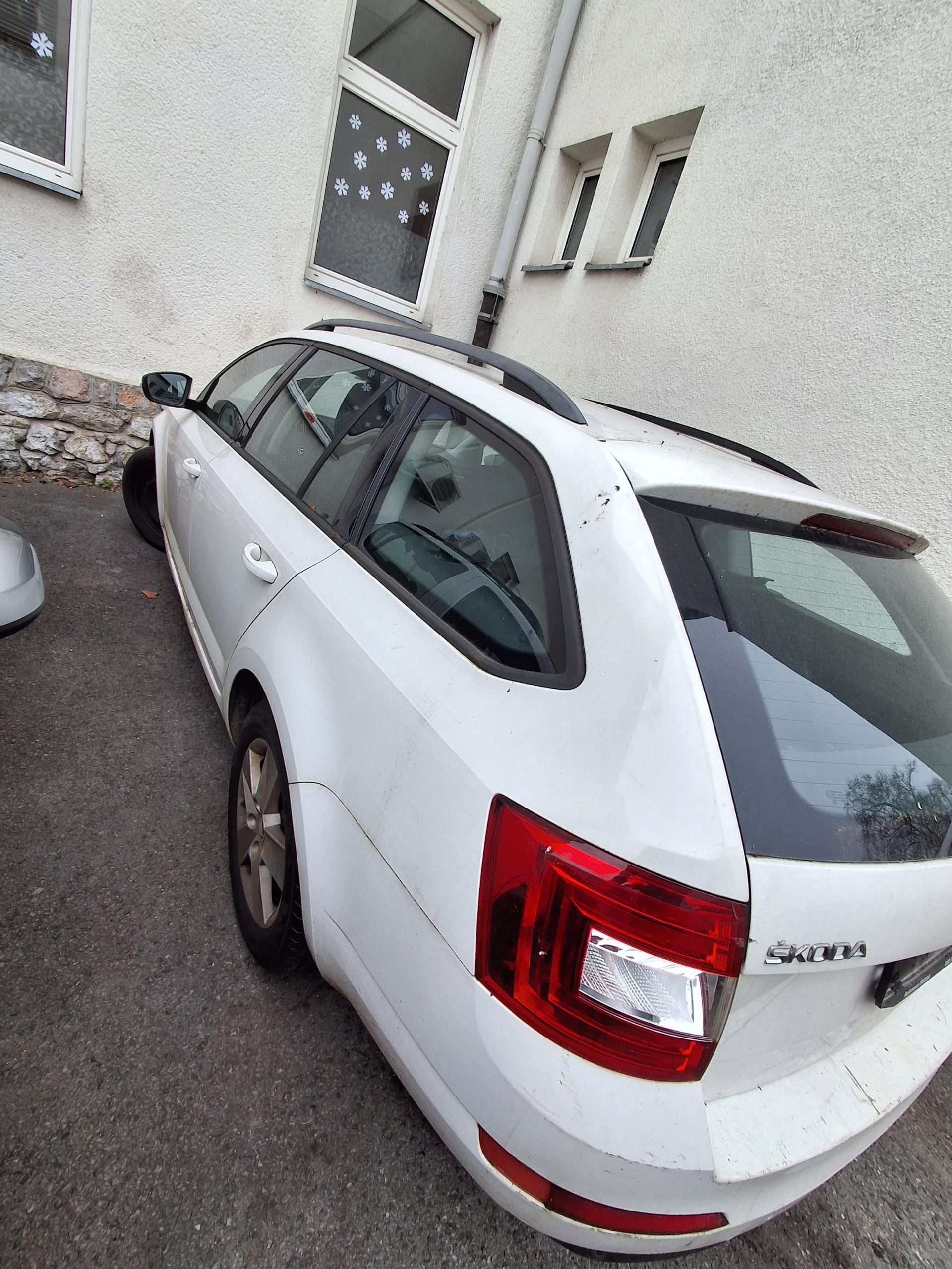 Prodaja službenega avtomobila – Škoda Octavia