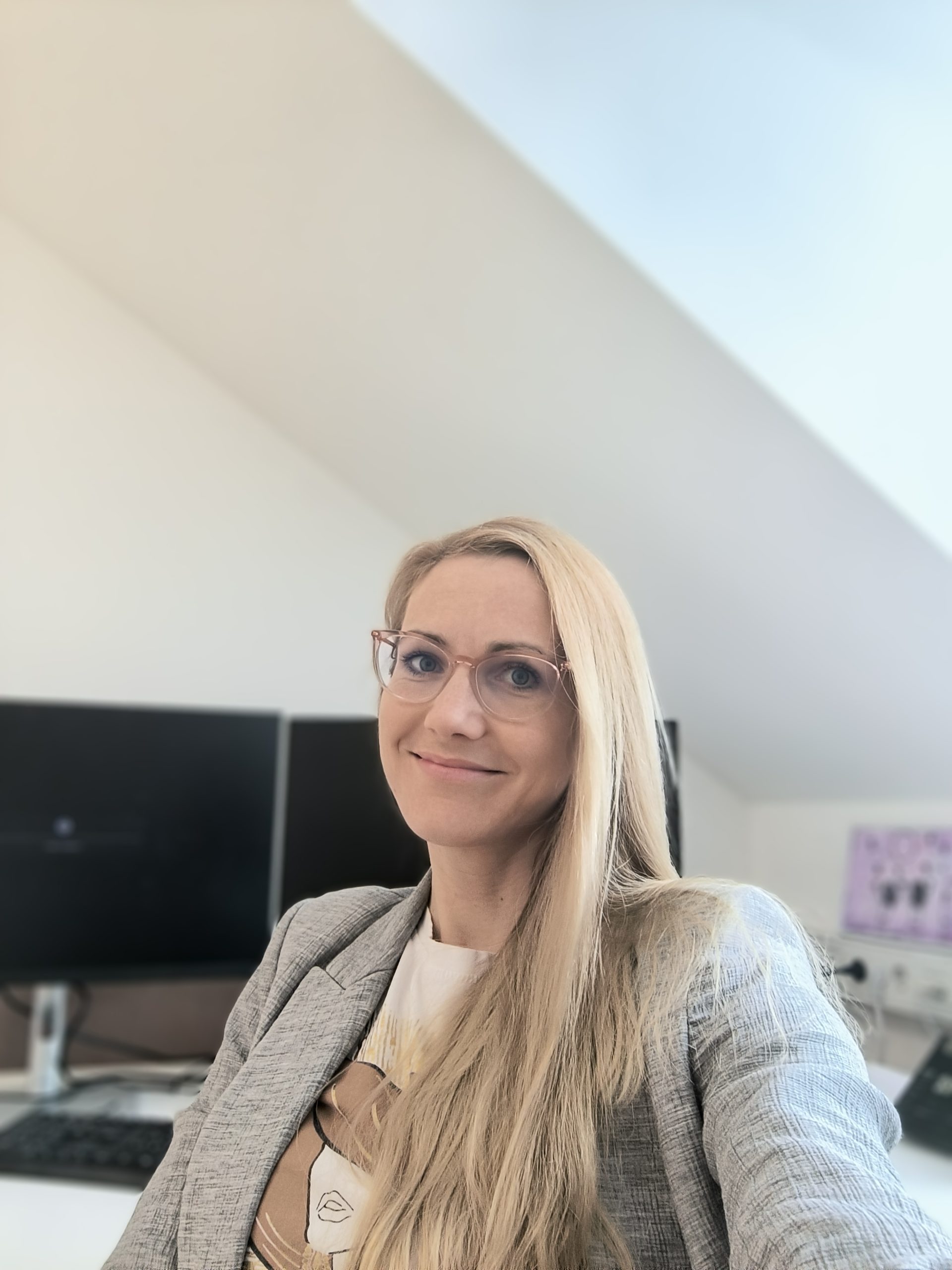 Anja Strmšek