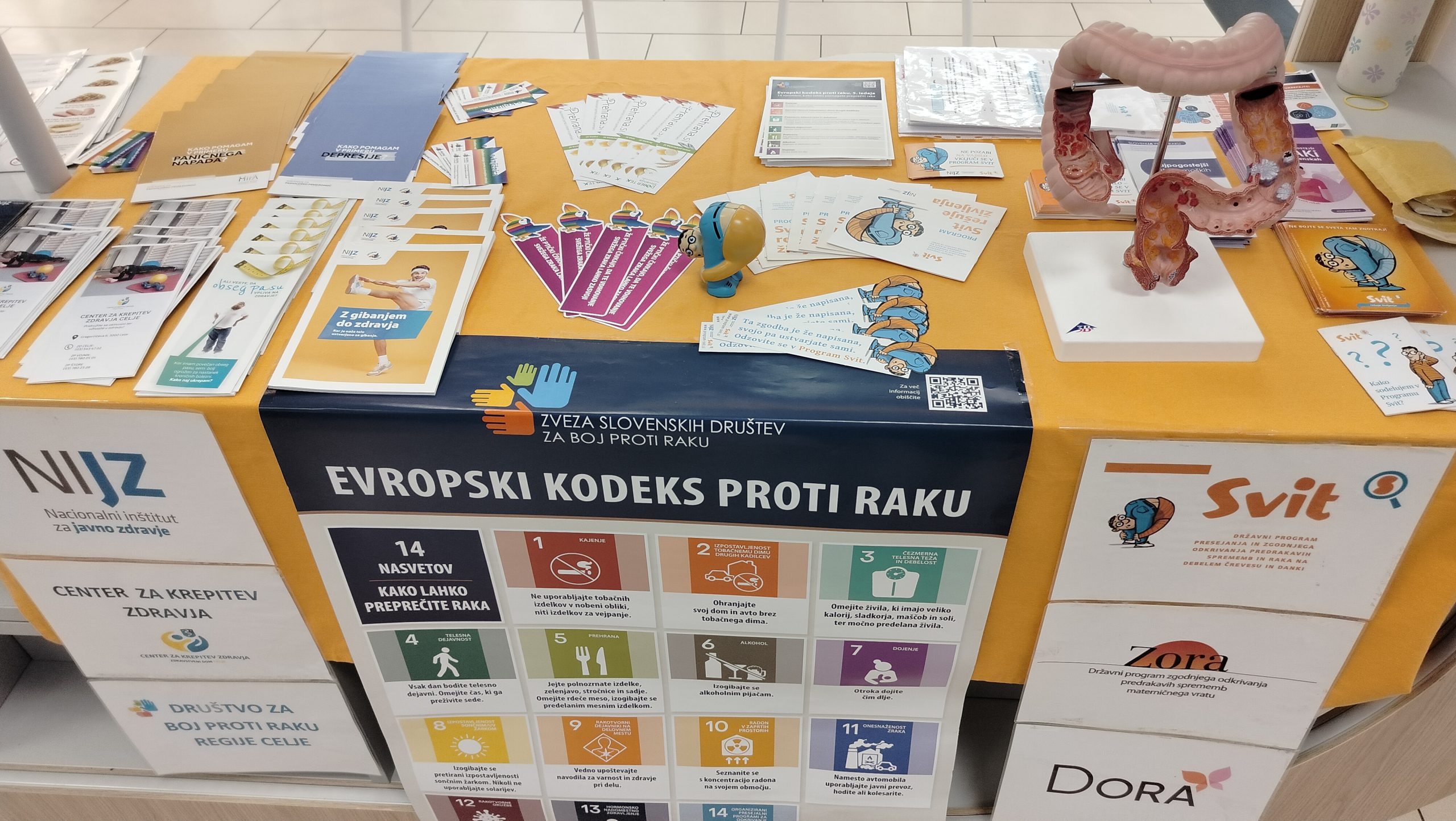 oplus_0